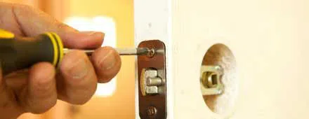 Affordable Locksmith Services Ashland, MA 508-409-6339 - 24-hour-lock-key-01